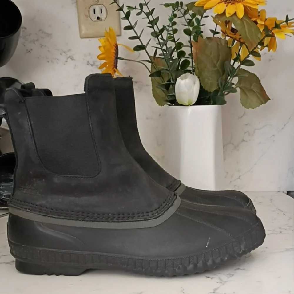 Sorel Men's Black and Gray Rain Boots